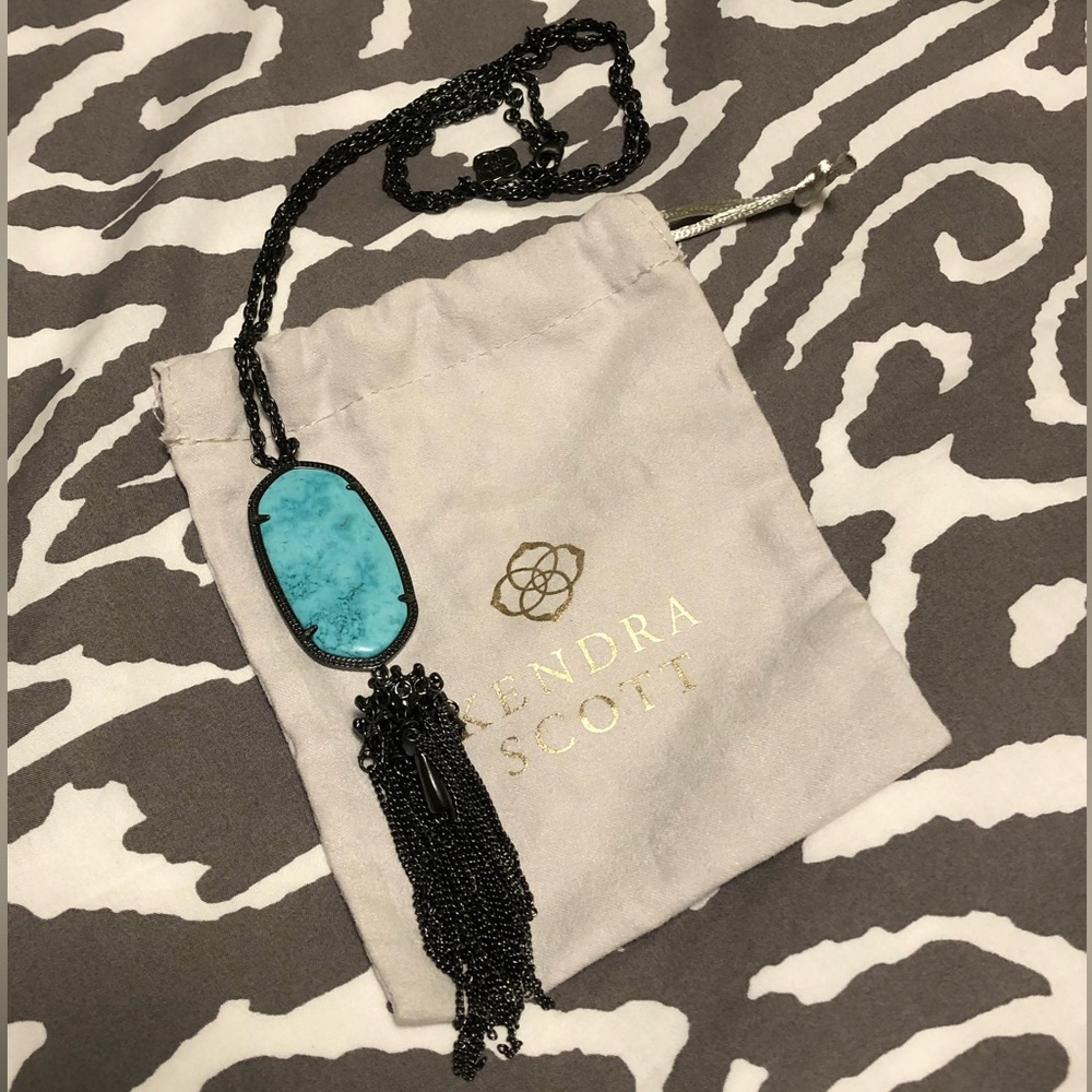 RARE Kendra Scott Rayne Pendant Necklace